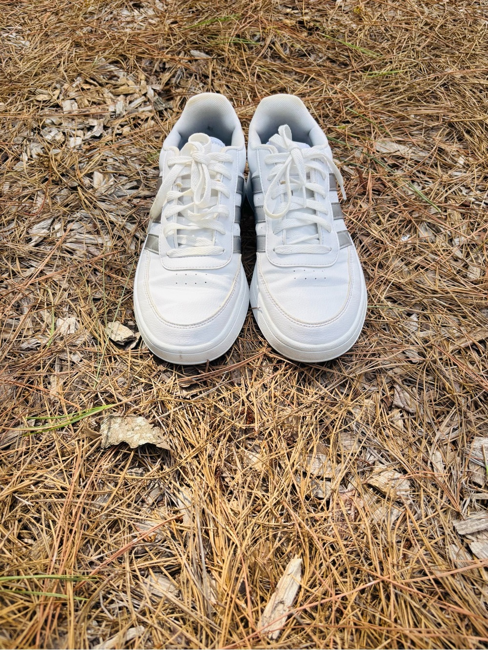 Adidas Breaknet 2.0 Women’s White Sneakers with Metallic Silver Stripes size 9.5 - Picture 5 of 11